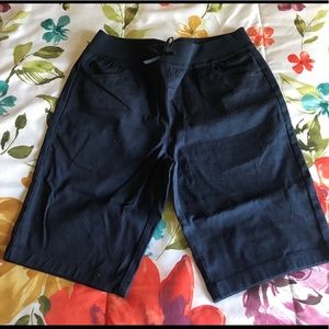Girl’s Uniform Bermuda Shorts Sz 14